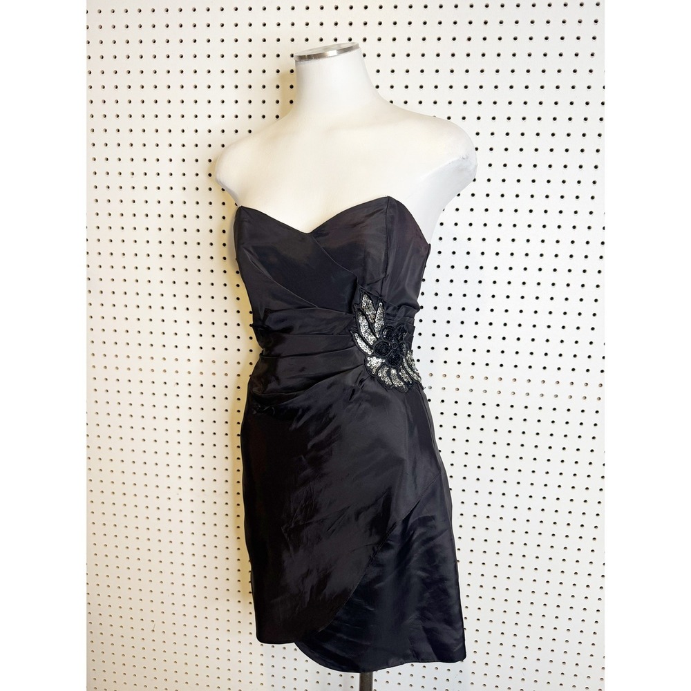 Vintage | 1980's Nadine LBD‎ Black Strapless Cocktail Dress Size 7/8